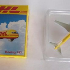 Modelos a escala: AVION BOEING 757 DHL, EN CAJA. CC