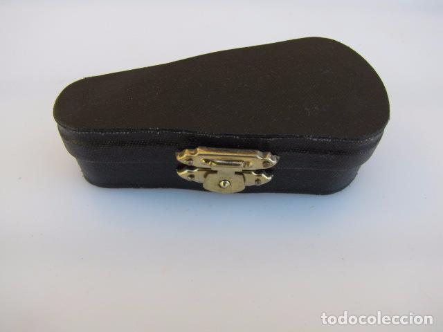 Modelos a escala: Guitarra a peque&ntilde;a con su funda - Foto 6