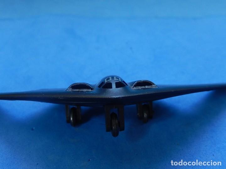 Modelos a escala: Peque&ntilde;o avi&oacute;n. B-2. Stealth Bomber. - Foto 5