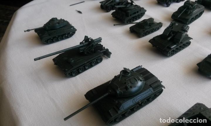Le canon automoteur T-235 M107 en miniature militaire Eko au 1/88e H0