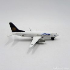 Modelos a escala: SIKU 1020 BOEING 737-300 LUFTHANSA DIE CAST METAL 1/500 (2363). Lote 143645182