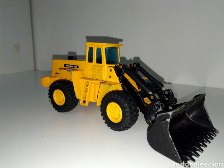 Modelos a escala: Volvo bm cargadora frontal joal - Foto 1