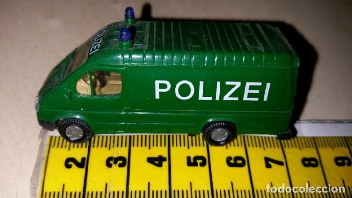 Modelos a escala: PRALINE,FORD TRANSIT.POLIZEI. - Foto 1