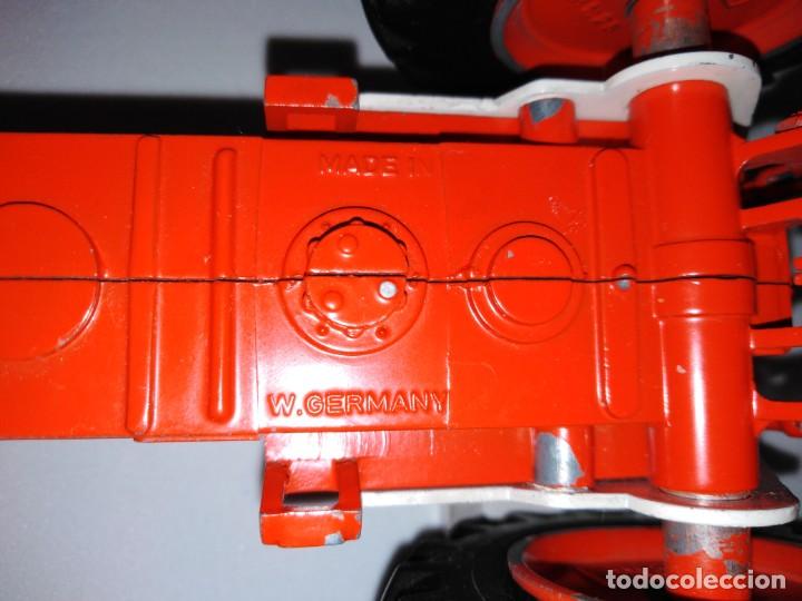 Modelos a escala: Tractor antiguo metal - Foto 5