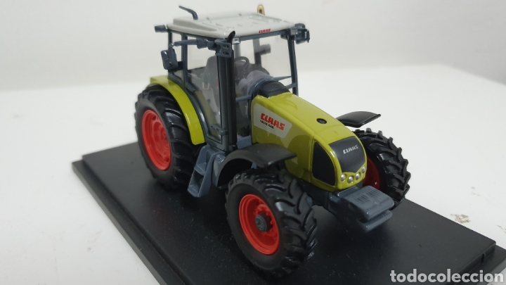 Modelos a escala: Tractor Claas Celtis 446 RX de 2004. - Foto 2
