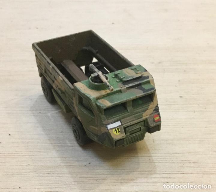 Modelos a escala: Cami&oacute;n militar. Metal. 7,5 cms. - Foto 1