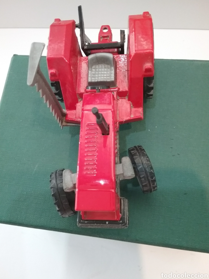 Modelos a escala: Tractor Majorette rojo ech 1/36 - Foto 5