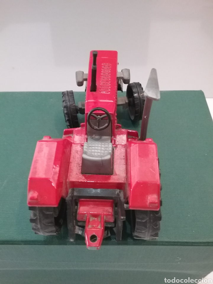 Modelos a escala: Tractor Majorette rojo ech 1/36 - Foto 7