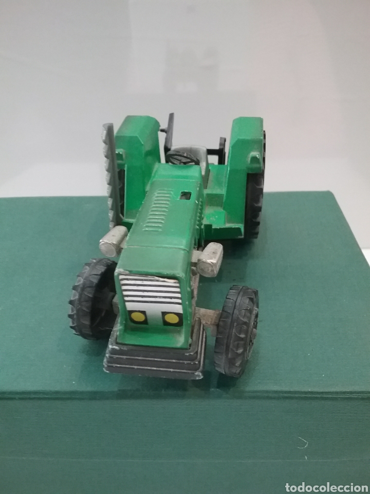 Modelos a escala: Tractor Majorette verde ech 1/36 - Foto 4