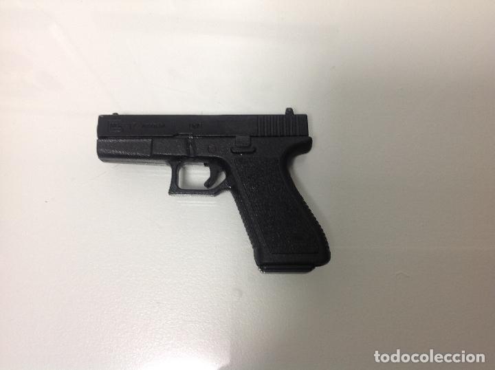 Modelos a escala: Pistola de coleccion a escala - Foto 1