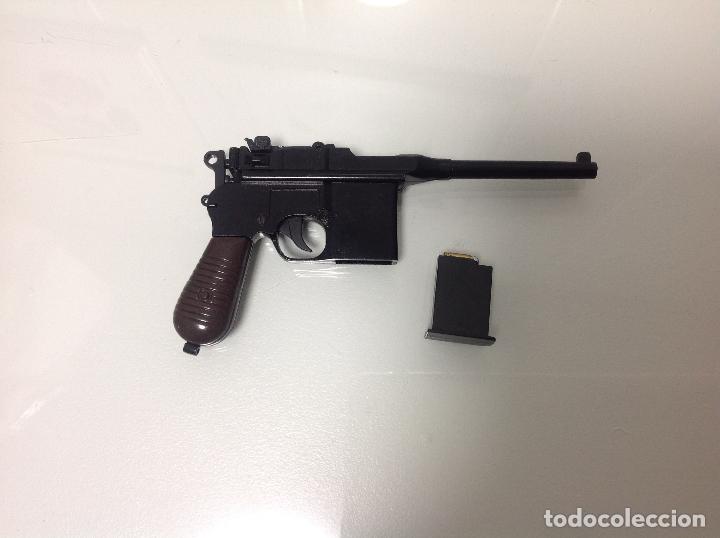 Modelos a escala: Pistola de coleccion a escala - Foto 2