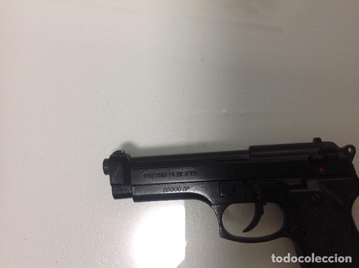 Modelos a escala: Pistola de coleccion a escala - Foto 2