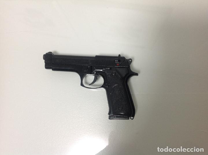 Modelos a escala: Pistola de coleccion a escala - Foto 1