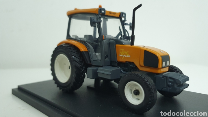 Modelos a escala: Tractor Renault Ergos 100H de 2004. - Foto 3