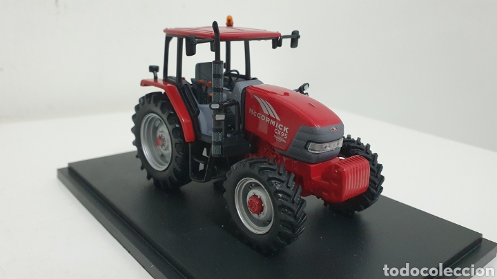 Modelos a escala: Tractor Mc Cormick CX 95 de 2004. - Foto 2