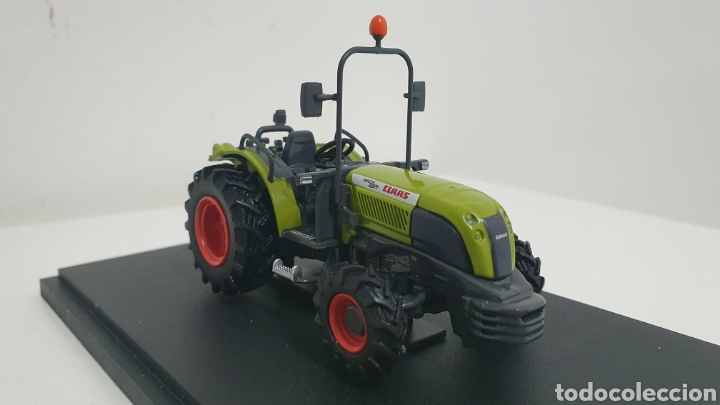 Modelos a escala: Tractor Class Nectis 257F de 2004 - Foto 2