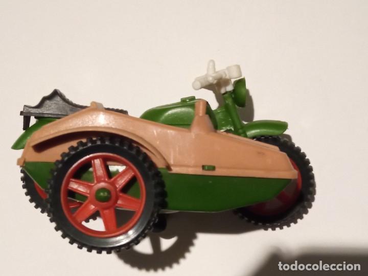 Modelos a escala: moto con sidecar de pl&aacute;stico duro - Foto 8