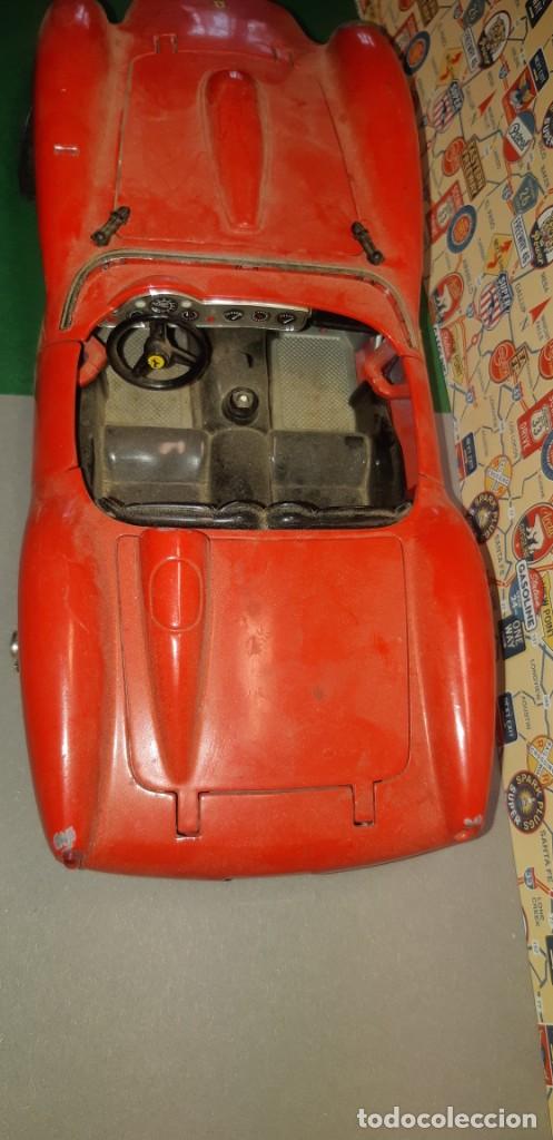 Modelos a escala: FERRARI TESTAROSSA 250 (1957).MARCA BBURAGO. - Foto 4