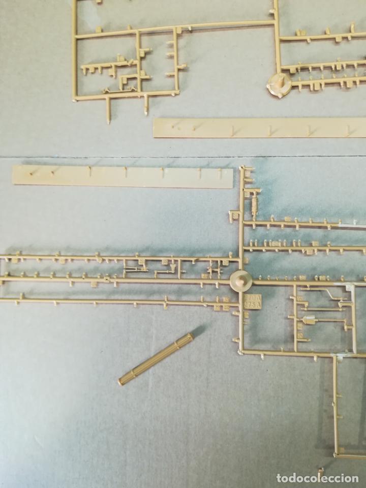 Modelos a escala: maqueta de montaje. Restos piezas - Foto 4