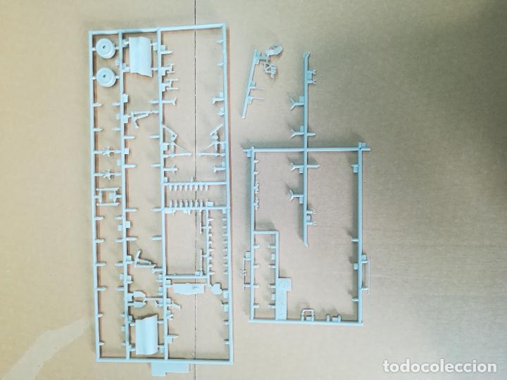Modelos a escala: maqueta de montaje. Restos piezas - Foto 1