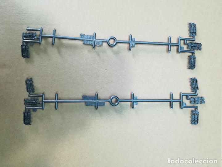 Modelos a escala: maqueta de montaje. Restos piezas - Foto 1