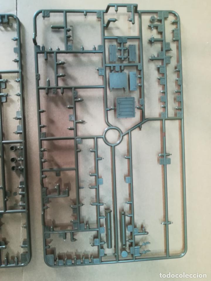 Modelos a escala: maqueta de montaje. Restos piezas - Foto 2