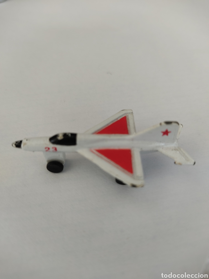 Modelos a escala: Avion miniatura estrella roja - Foto 2