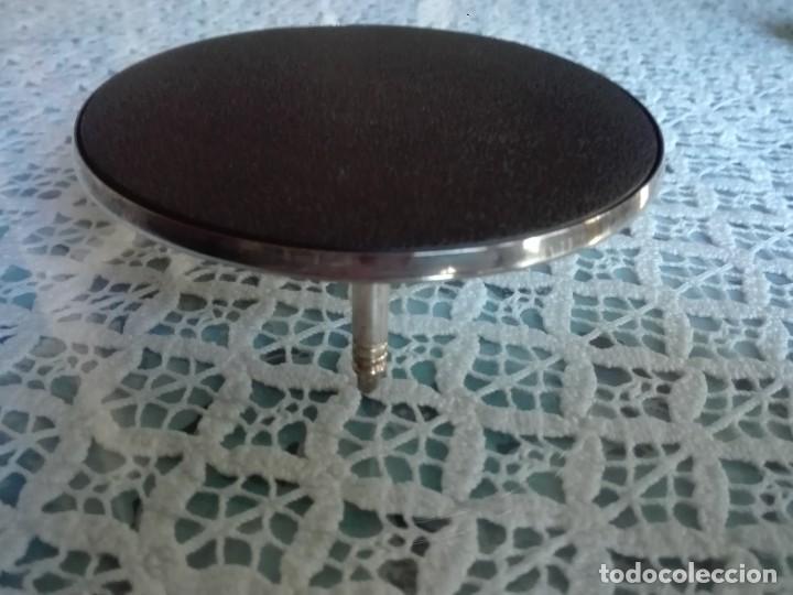 Modelos a escala: Mesa para casa de mu&ntilde;ecas - Foto 2