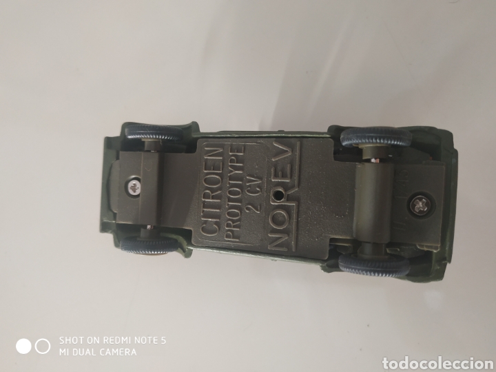Modelos a escala: Antiguo cochecito r&eacute;plica Citroen 2cv del ejercito - Foto 3