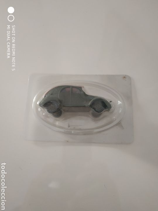 Modelos a escala: Antiguo cochecito r&eacute;plica Citroen 2cv del ejercito - Foto 5
