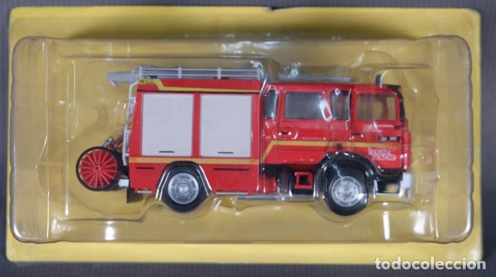 Modelos a escala: R&eacute;plica coche de bomberos - en su envoltorio sin abrir - Foto 1