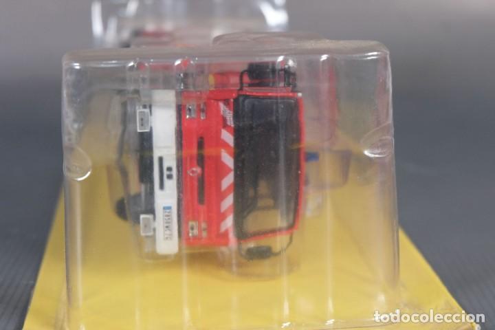 Modelos a escala: R&eacute;plica coche de bomberos - en su envoltorio sin abrir - Foto 6
