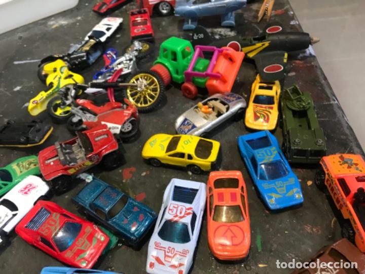 Modelos a escala: Coches miniatura lote - Foto 2