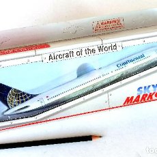 Modelos a escala: SKY MARKS 1:200 • BOEING B757-200 CONTINENTAL AIRLINES (N14118 1997-2011)• MODELO SNAP-FIT (24X19). Lote 342738003