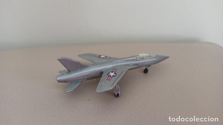 Modelos a escala: Play Me. F 105 Thunderchief - Foto 2