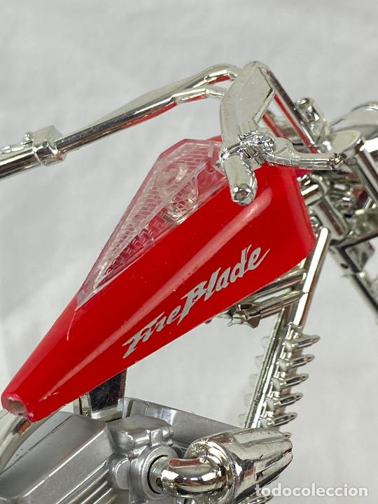 Modelos a escala: MOTO A ESCALA FIRE BLADE - Foto 5