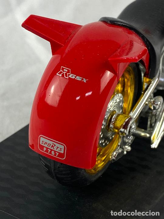 Modelos a escala: MOTO A ESCALA FIRE BLADE - Foto 7