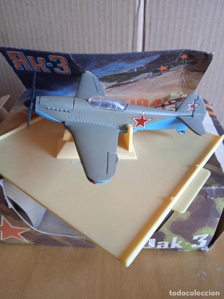 Modelos a escala: AVI&Oacute;N ---- YAK-3 ---- 1/72 - Foto 2
