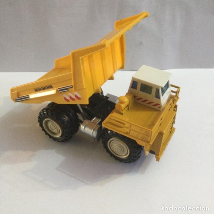 Modelos a escala: Cami&oacute;n Dumper. Mega - Machine. - Foto 1