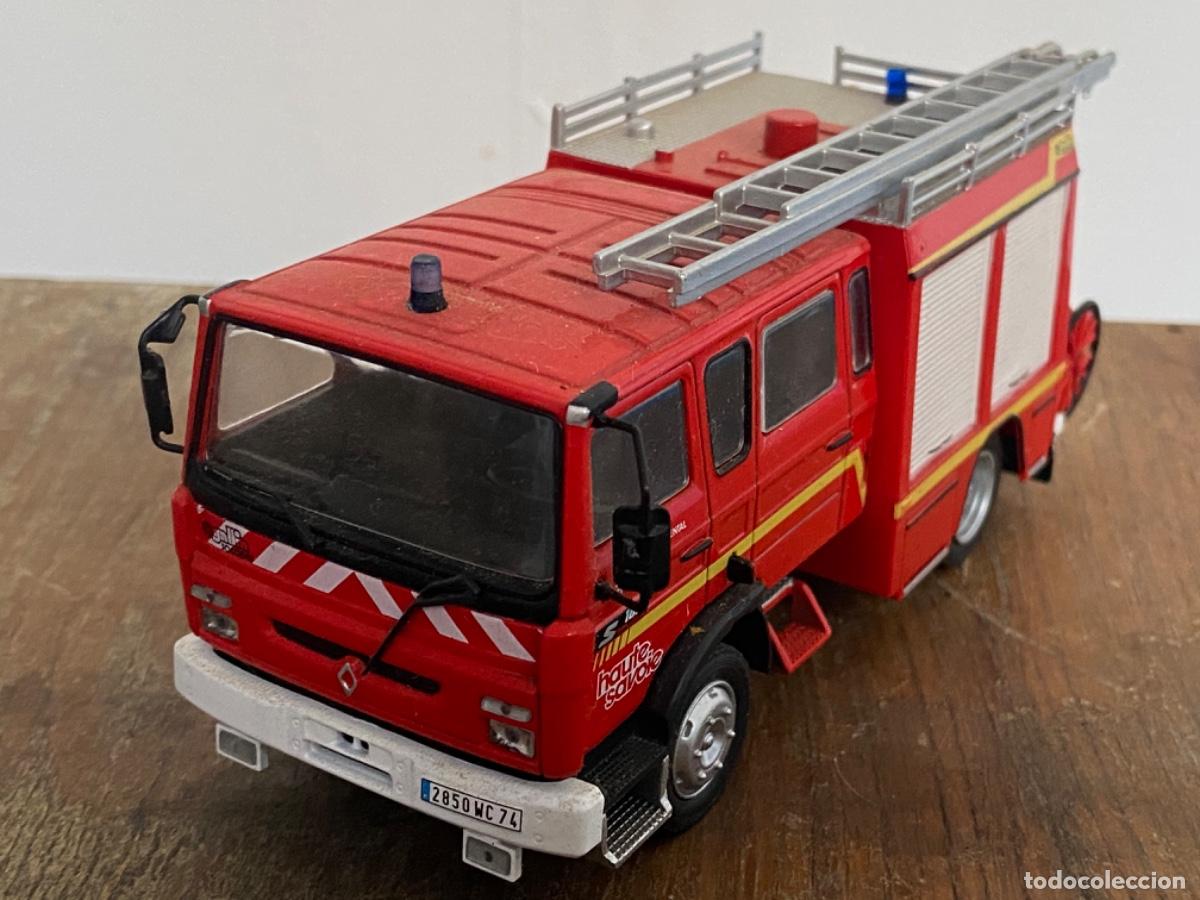 Modelos a escala: CAMION BOMBEROS RENAULT VI B 150 - Foto 1