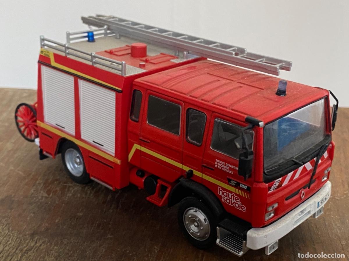 Modelos a escala: CAMION BOMBEROS RENAULT VI B 150 - Foto 3
