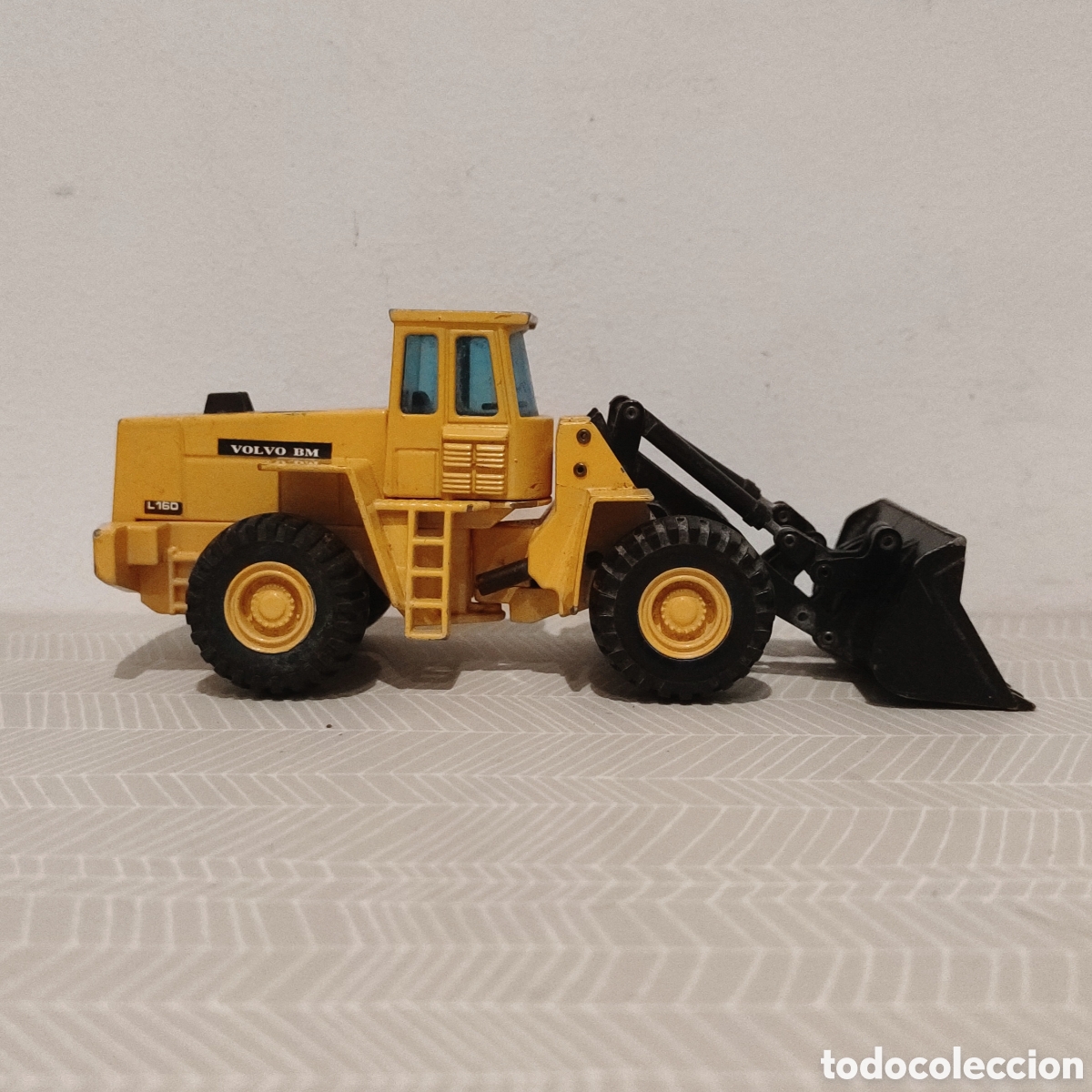 Modelos a escala: JOAL -- Volvo BM L60 - Foto 3