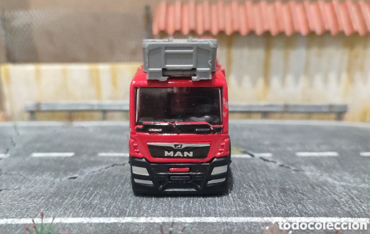 Modelos a escala: MAJORETTE - Man TGS - Foto 2