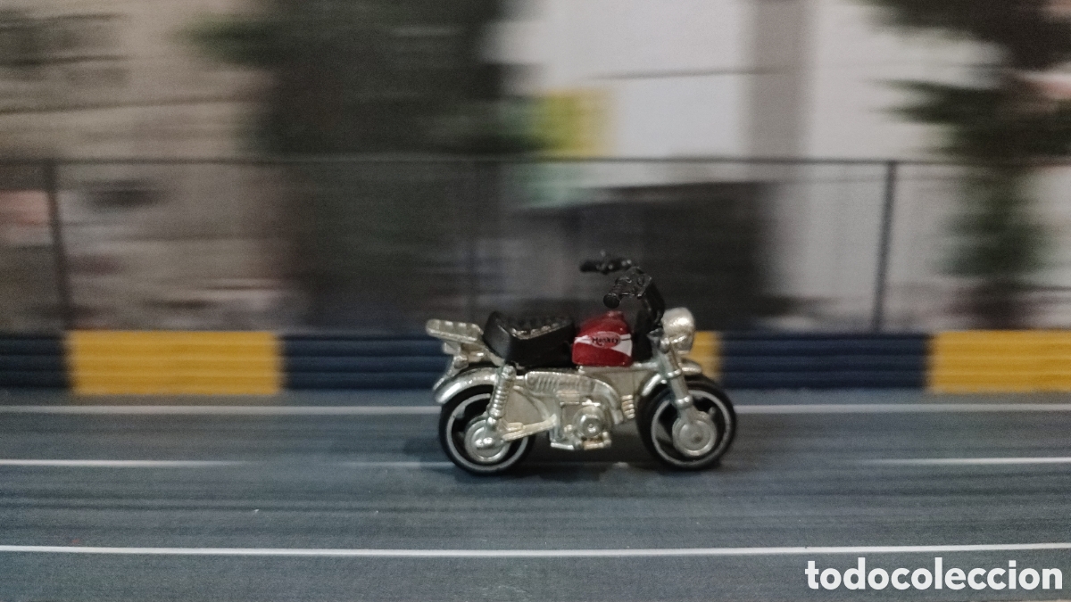 Modelos a escala: HOT WHEELS - Monkey - Foto 4
