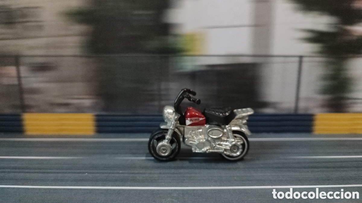 Modelos a escala: HOT WHEELS - Monkey - Foto 3