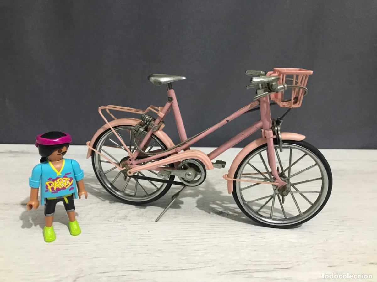 Modelos a escala: Bicicleta en miniatura de metal con cesta - Foto 1
