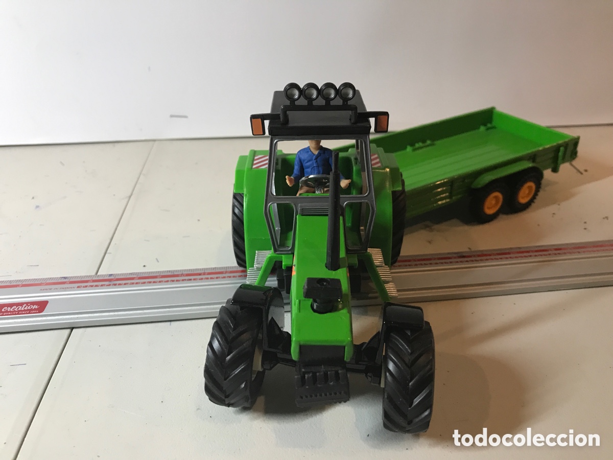 Modelos a escala: TRACTOR CON REMOLQUE CORNWELL FARM - Foto 3