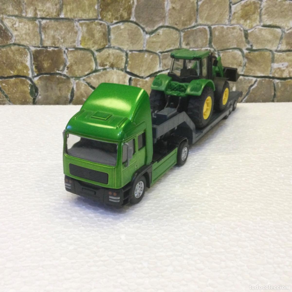 Modelos a escala: Cami&oacute;n trailer con plataforma y tractor. 32 cms. - Foto 3