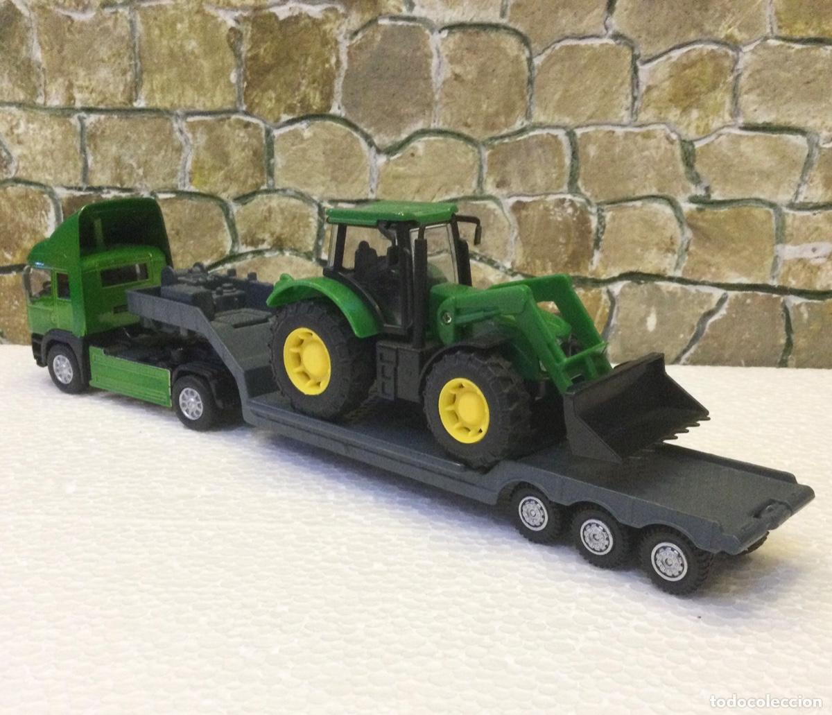 Modelos a escala: Cami&oacute;n trailer con plataforma y tractor. 32 cms. - Foto 4
