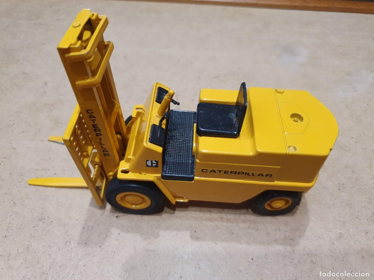 Modelos a escala: Lote 2317. Toro caterpillar, de Joal - Foto 1